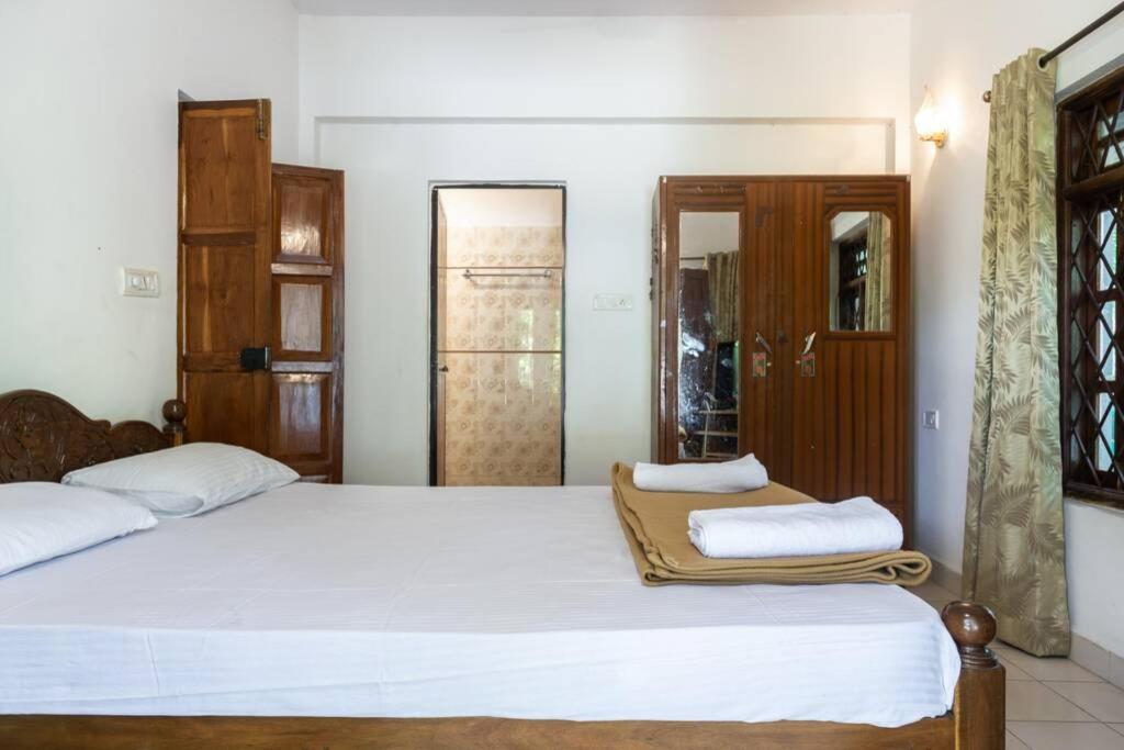 Villa Barbosa, 2 Bhk Villa & Luxury Rooms Near Colva, Sernabatim, Benaulim Beach Buitenkant foto