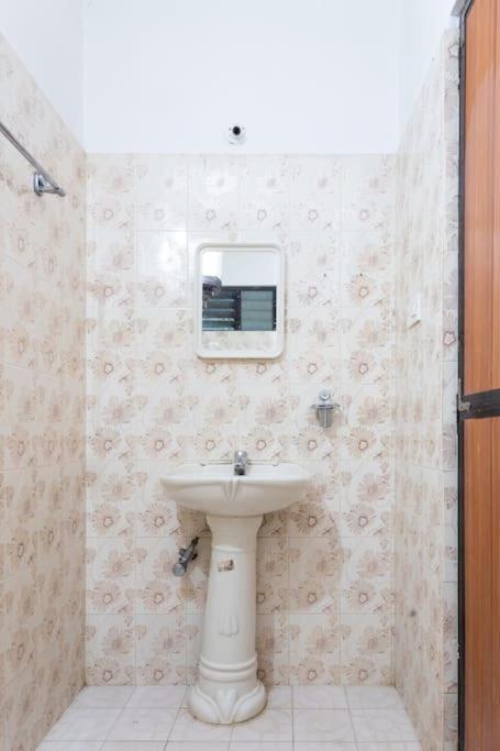 Villa Barbosa, 2 Bhk Villa & Luxury Rooms Near Colva, Sernabatim, Benaulim Beach Buitenkant foto